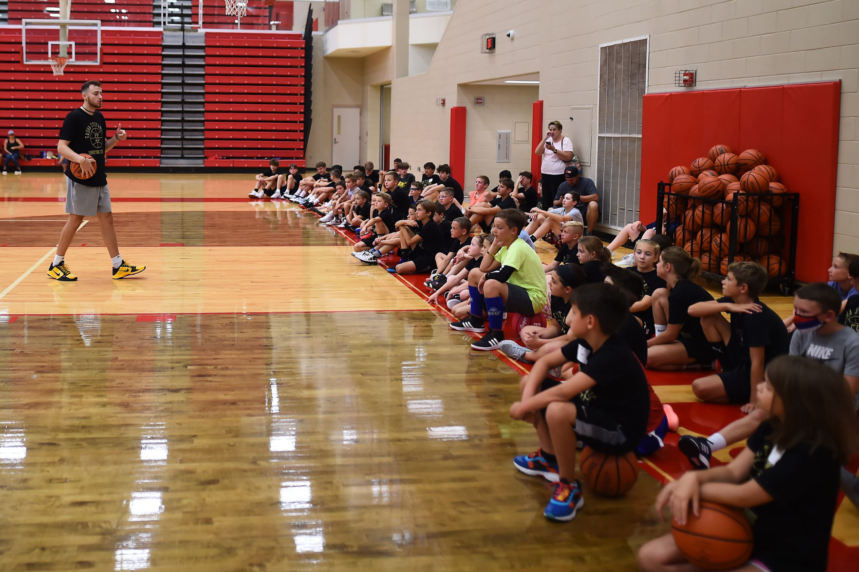 Sasha Stefanovic shooting clinic in Crown Point